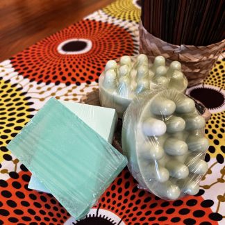 Fresh – Eucalyptus & Rosemary Artisan Soap (3.5 oz)